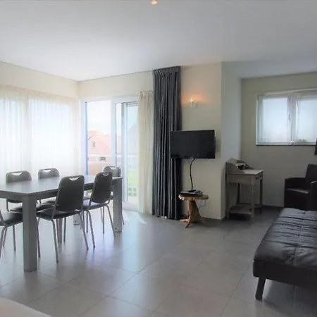 Apartamento Duplex Met Zwembad Neoportus